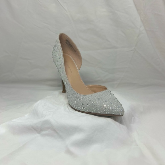 BCB Generation Heels  Stye is  Sliver Handy   Size 7M - Picture 6 of 10